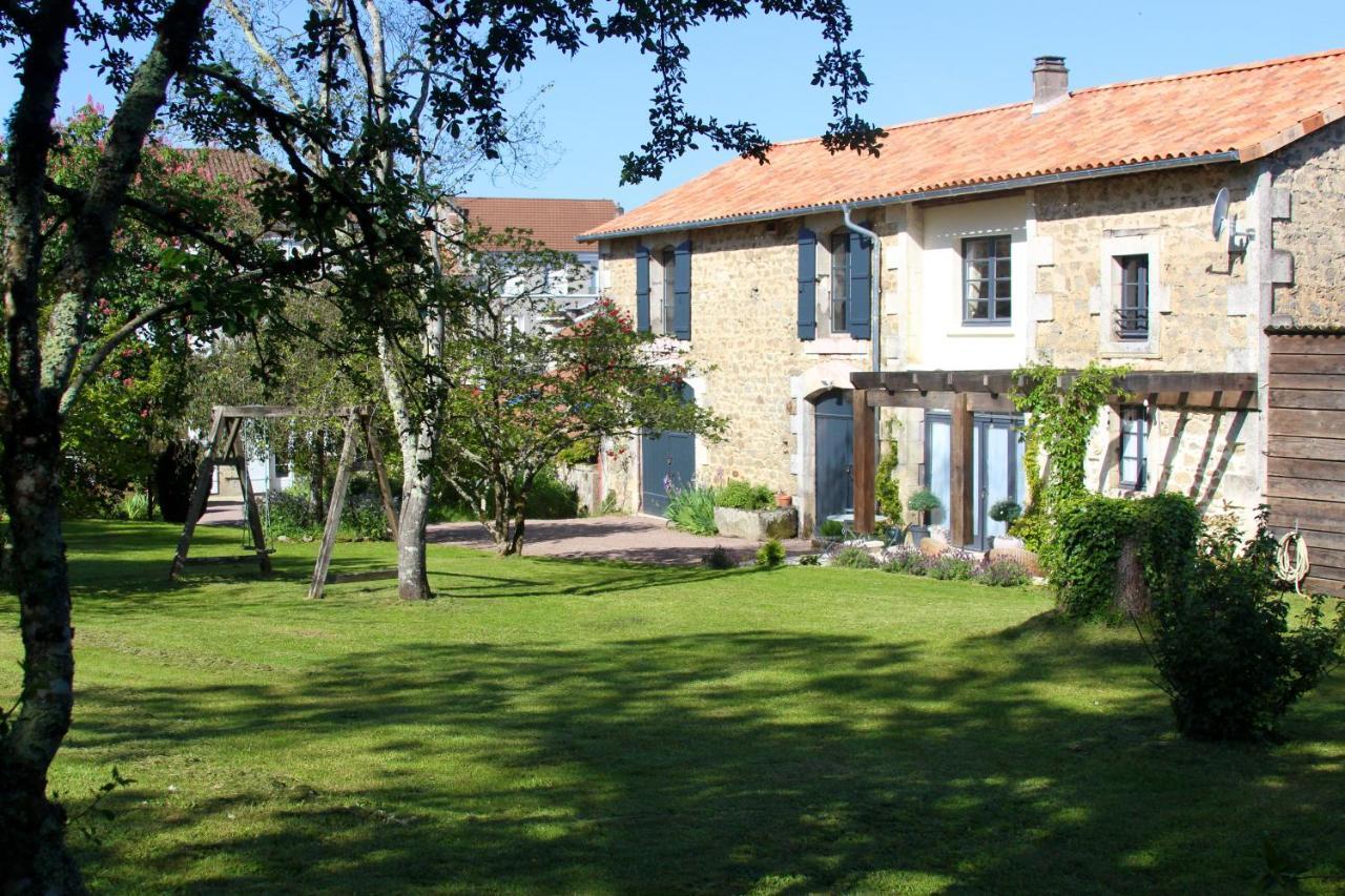 La Châtaigne Vila Piégut-Pluviers Exterior foto